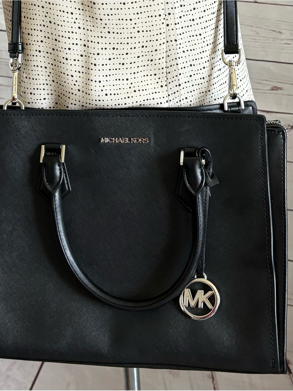 Michael Kors Hope Large Saffiano Leather Satchel Bag Black 35T0SWXS3L Very Nice